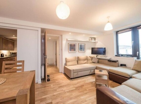2 Bedroom Apartment Off Royal Mile Accommodates 6 - Photo2