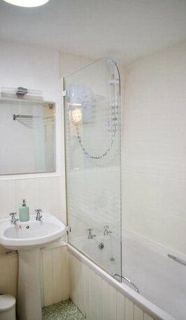 2 Bedroom Flat In Leith - Photo5