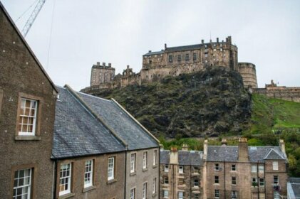 Apartment in Edinburgh with great view on Castle