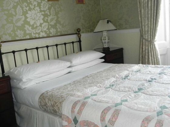 Ashlyn Guest House - Photo4