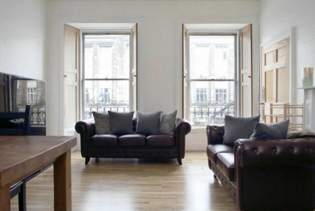 Central Flat 5 Minutes to Castle & Royal Mile - Photo2