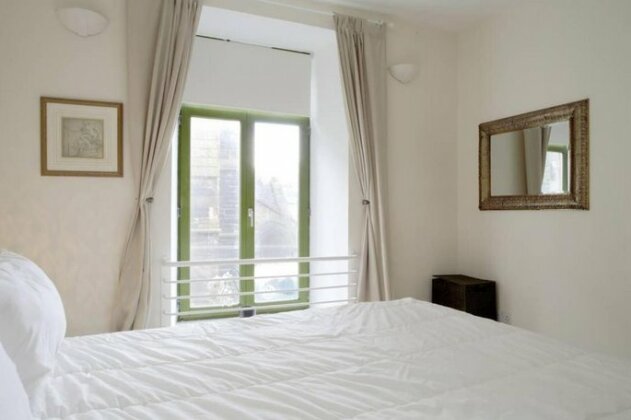 Converted Whiskey Bond 2 Bedroom Apartment 15 Minutes to Princes St/Royal Mile - Photo2