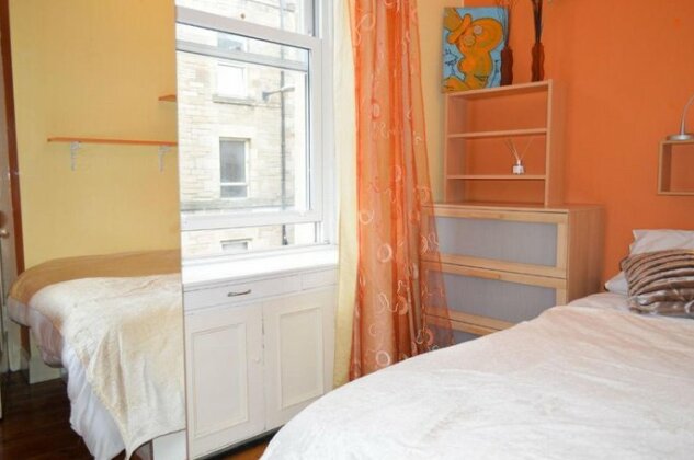 Cosy 2 Bedroom Apartment in Edinburgh