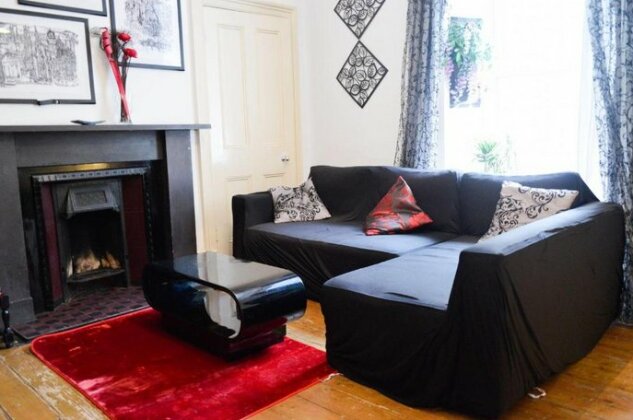 Cosy 2 Bedroom Apartment in Edinburgh - Photo2