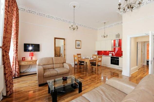 Edinburgh City Suites - Photo5