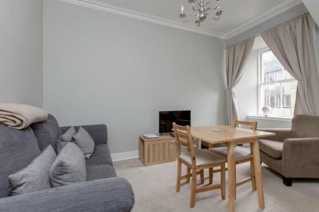 Heart of Old Town 3bd - St Mary's Street sleeps6 - Photo2