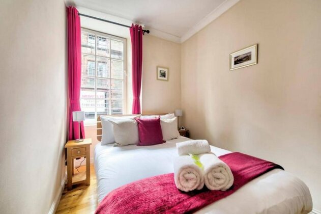 Lovely Royal Mile Apt in Heart of Old Town - Photo2