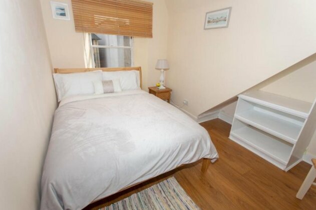 Spacious 2 bed apartment in the heart of Old Town - Photo3