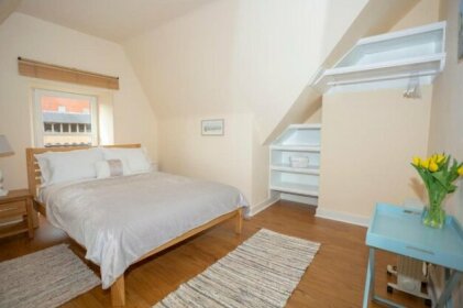 Spacious 2 bed apartment in the heart of Old Town