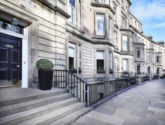 The Edinburgh Residence - Photo2