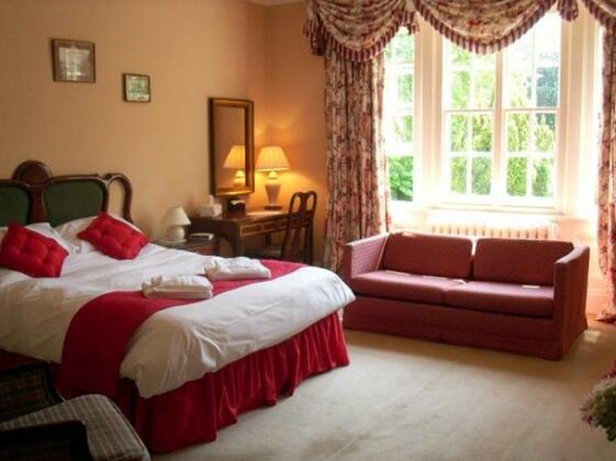 Glebe Country House Bed And Breakfast