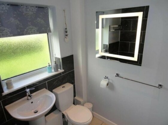Immaculate 3-Bed House in Fairbourne - Photo5