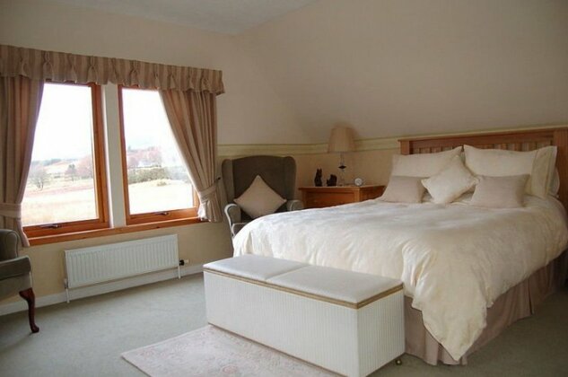 Ardarroch Cottage - Photo2