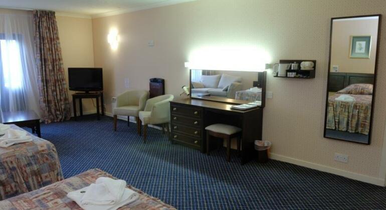 Croit Anna Hotel - Photo4