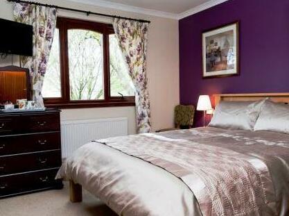 Woodland House Bed and Breakfast - Photo2