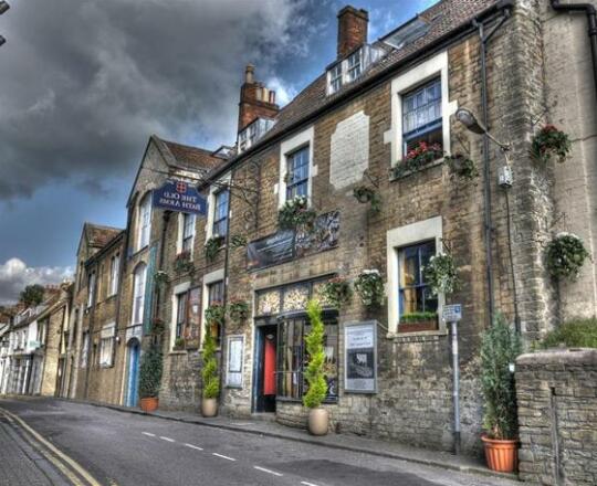 The Old Bath Arms Hotel