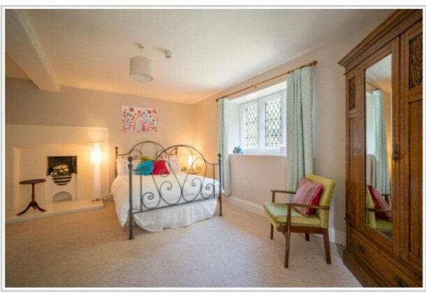 Thorpe Hall - Photo5