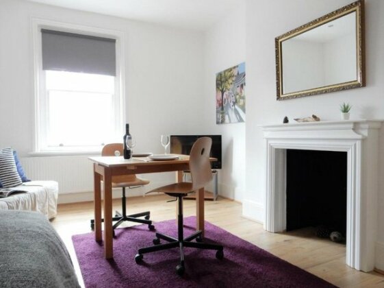 Lovely 3 Bed Apartment Chatham by Historic Dockyard - Photo5