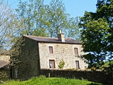 Low Nook Farm Holiday Cottage