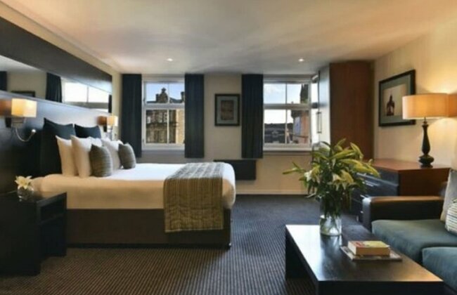Fraser Suites Glasgow ₹ 5,659. Glasgow Hotel Deals & Reviews - KAYAK