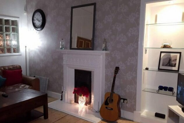 Lovely Victorian 2 bed apartment - Photo2