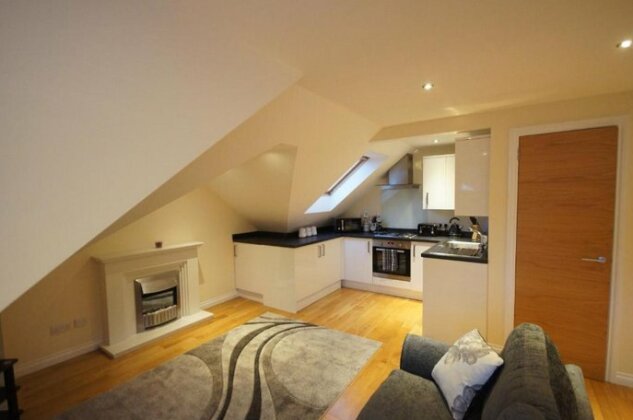Modern Cosy Apartment In Bearsden with Private Parking - Photo2
