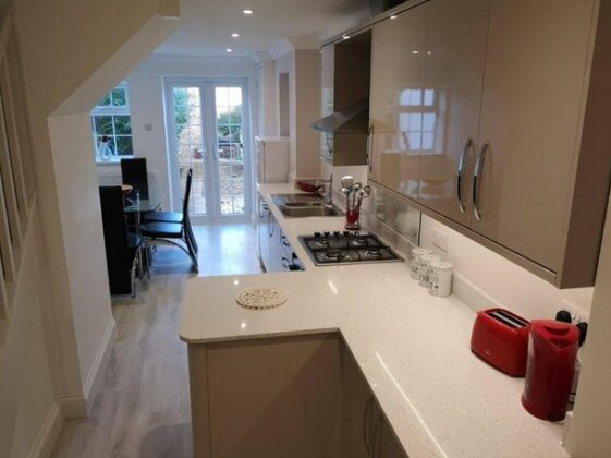 Guildford Town House - Photo2