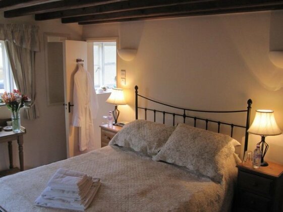 Guiting Guest House - Photo4