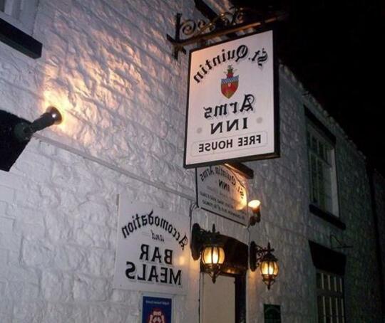 St Quintin Arms - Photo2