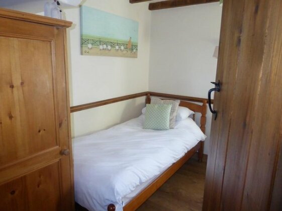 Tomboys Cottage - Photo3