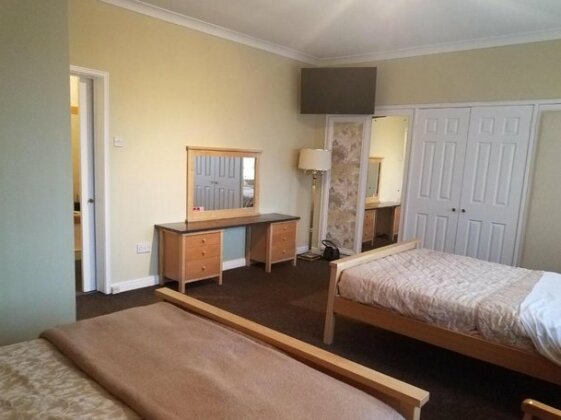The Mayfair Lodge & Family Suite - Photo4