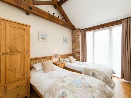 Woodland Cottages - Photo5