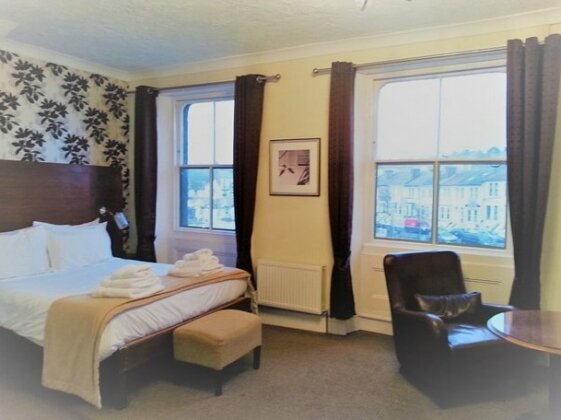 Town House Rooms - Photo3