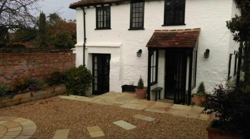 Henry VIII Cottage in the heart of Henley