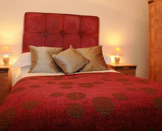 Redcliffe House Bed & Breakfast