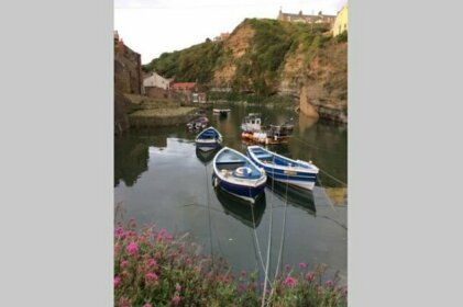 Dunroamin - our sunny seaside escape in Staithes