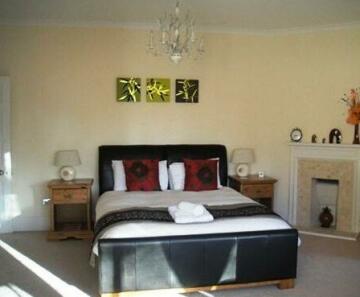 Friary Wood Bed and Breakfast Bath