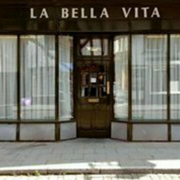 Bella Vita Hotel & Restaurant