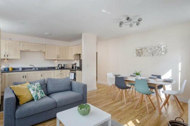Luxury Hitchin Apartment Great Town Centre Location - With Parking - Photo3