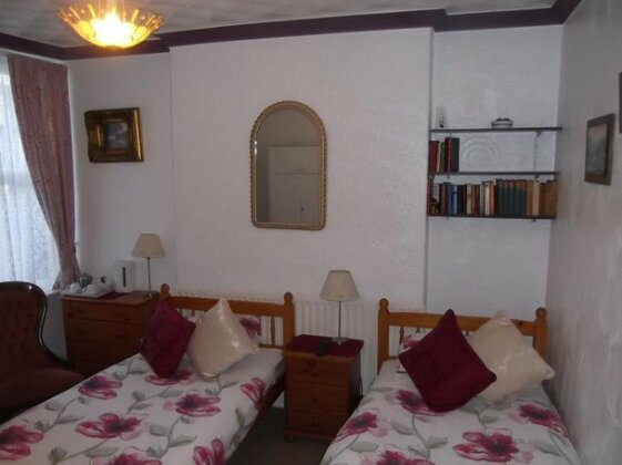 Applebys Guest House Holyhead - Photo5