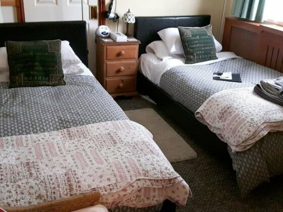 Holyhead Lodge - Photo2