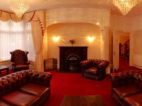 Wirral Lodge Guest House - Photo2