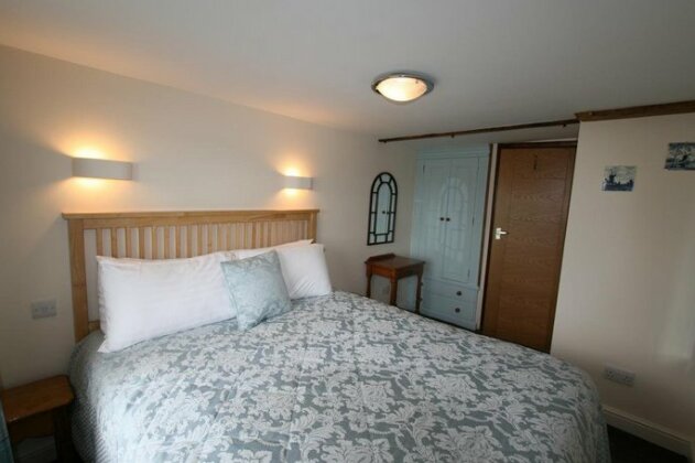 Hunston Mill Self Catering Cottages - Photo5