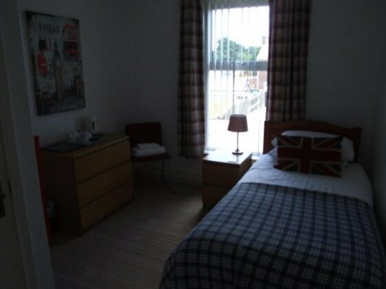 Four Seasons Guest House Hythe and Dibden - Photo4