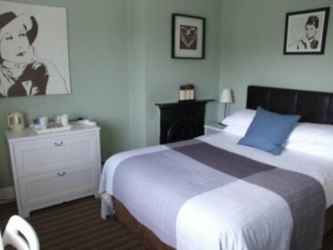 Four Seasons Guest House Hythe and Dibden