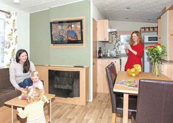 Watermouth Lodges - Photo3