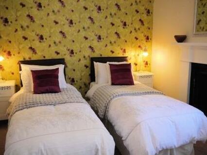 Ballindarroch Country House Inverness - Photo3