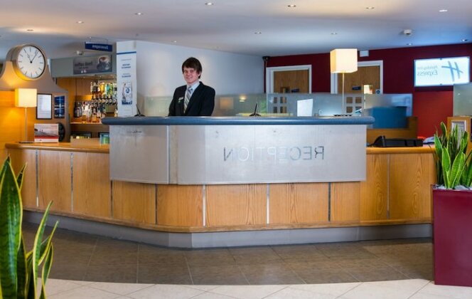 Holiday Inn Express Inverness - Photo2
