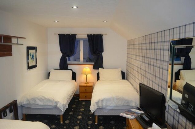 Roseneath Guest House Inverness - Photo5
