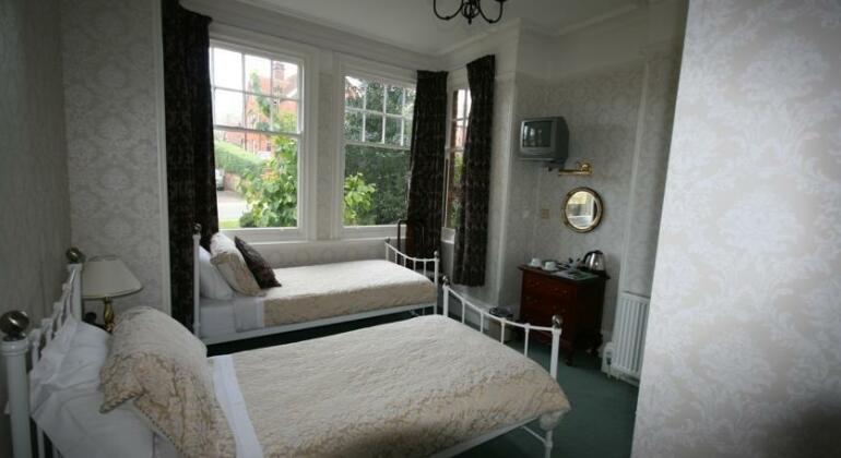 Melverley Guest House - Photo4